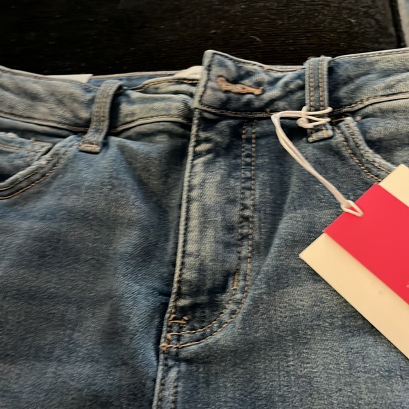 Women's Blue Jeans - Picture 4 of 4